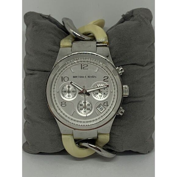 Michael Kors MK4263 Womens Stainless Steel Analog Silver Dial Quartz Watch GE113 - Picture 2 of 12